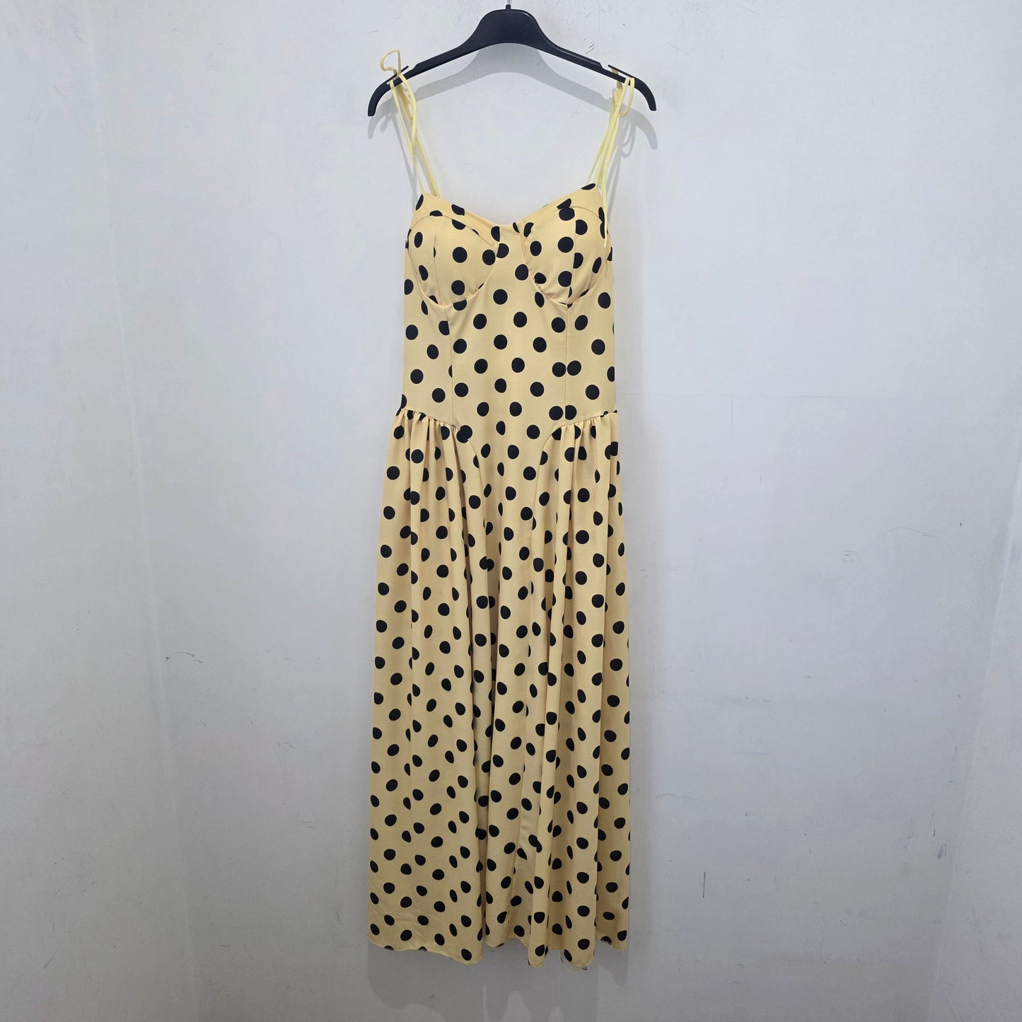 Vestito Estivo a Pois con Spalline Regolabili in Tessuto Leggero