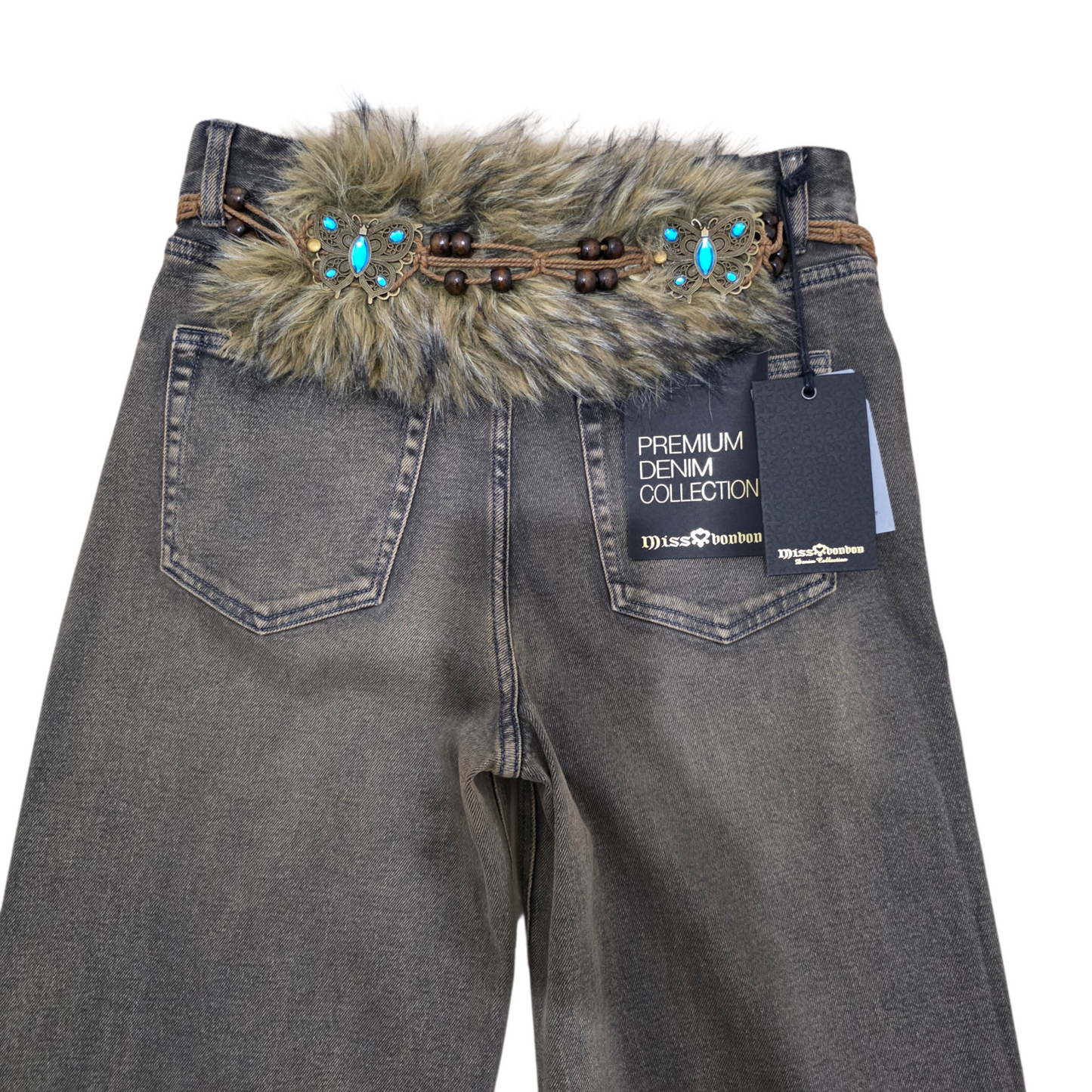 Jeans Chic "Western Vibes " con Cintura Intrecciata e Dettagli