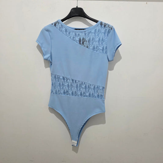 Basso Body Rosa con Dettagli in Pizzo