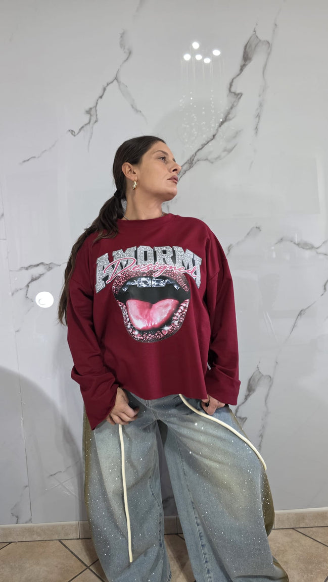 Amorni Maglia Nera con Grafica Labbra Glitterate e Corona Rosa Stile Fashion per Look Moderno e Sofisticato