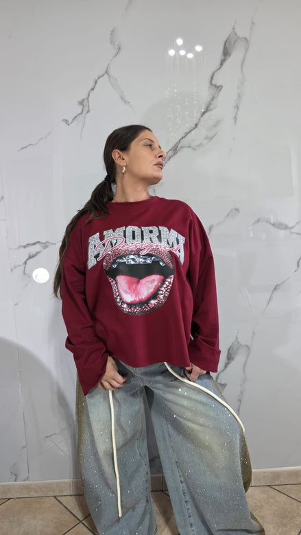 Amorni Maglia Nera con Grafica Labbra Glitterate e Corona Rosa Stile Fashion per Look Moderno e Sofisticato