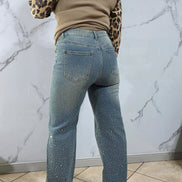 Jeans Curvi con Strass e Lavaggio Chiaro in Denim di Alta Qualità per un Look Elegante e Comfortabile