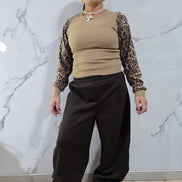 Maglia a Maniche Lunghe con Dettaglio Animalier - Comfort e Stile per Varie Occasioni - Capo Versatile e Originale