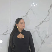 Body Rosso a Maniche Lunghe con Collo Alto e Dettaglio al Centro per Donna Stile Elegante e Comfortabile