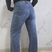 Jeans Leopard Glitterato con Design Fashionabile e Dettagli Glitterati per un Look Elegante e Moderno