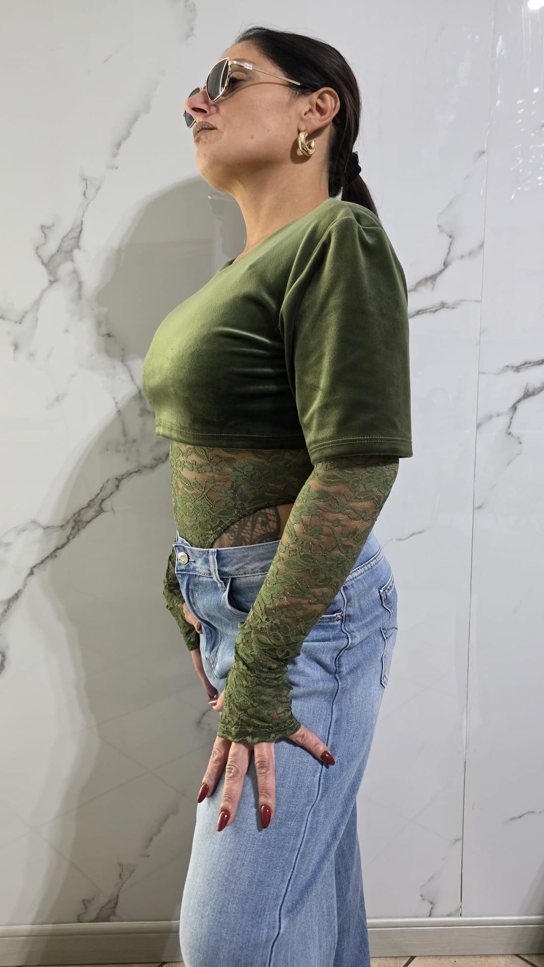Body Verde Scuro con Maniche Lunghe e Dettagli in Pizzo per Donna Stile Elegante e Moderno