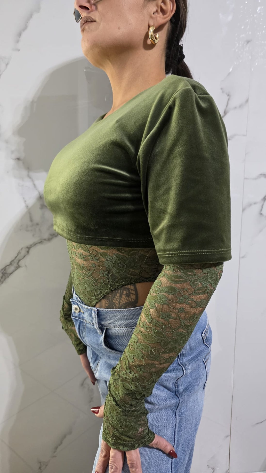 Body Verde Scuro con Maniche Lunghe e Dettagli in Pizzo per Donna Stile Elegante e Moderno