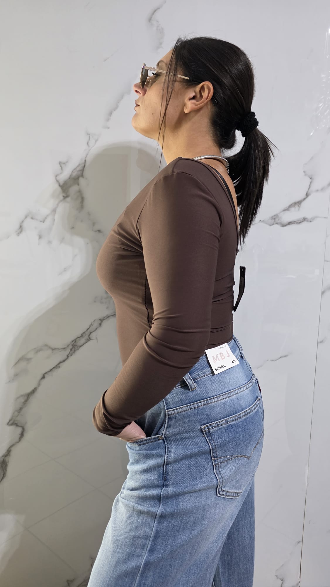 Body Elegante con Dettagli in Pizzo e Scollatura a V