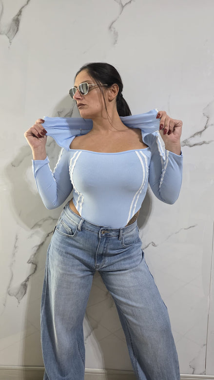 Body Sportivo con Zip e Dettagli Strisce in Materiali Adatti per Uso Sportivo Comfort e Praticità per Fitness