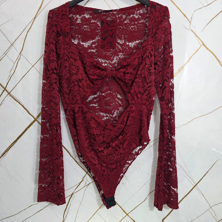 Body in Pizzo con Nodo e Dettaglio Cut-Out