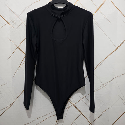 Body Rosso a Maniche Lunghe con Collo Alto e Dettaglio al Centro per Donna Stile Elegante e Comfortabile