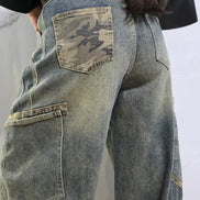 Jeans Cargo Donna in Denim Scuro con Tasche Laterali e Design Oversize per un Look Casual e Comfortabile Ideali per Ogni Occasione