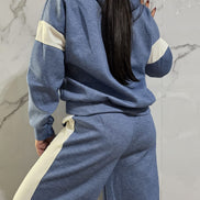 Tuta Completa Blu con Cappuccio e Dettagli a Contrasto - Stile Sportivo e Casual