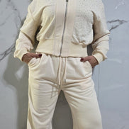 Tuta Completa Donna con Dettagli Glitter in Tessuto Morbido e Confortevole per un Look Elegante e Moderno
