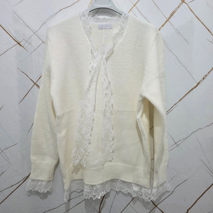 Cardigan Nero con Dettagli in Pizzo Bianco per Donna Elegante e Comfortabile