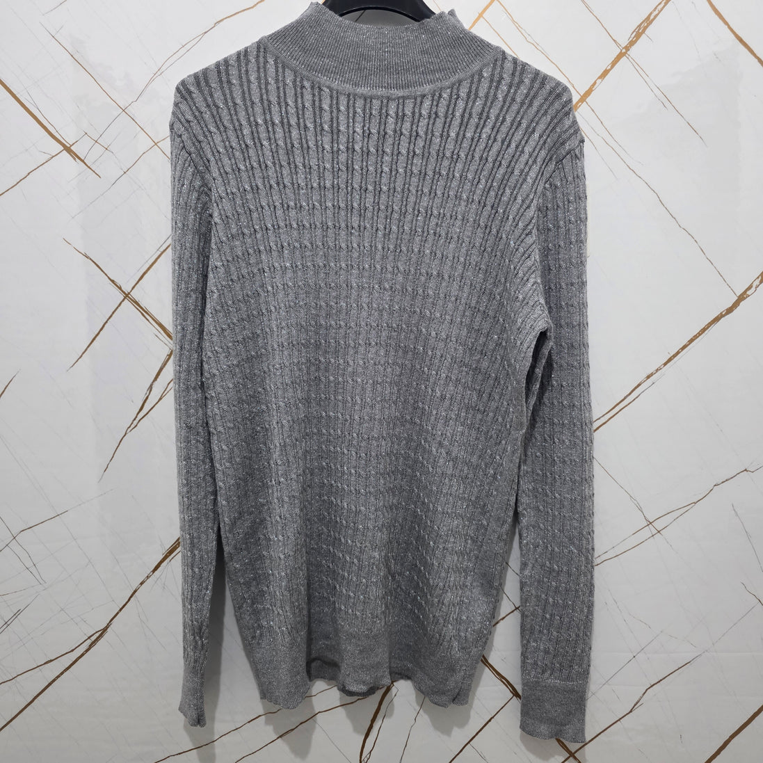 Maglione Donna in Tessuto a Coste Colore Beige con Maniche Lunghe e Collo Alto per un Look Elegante e Comfortevole