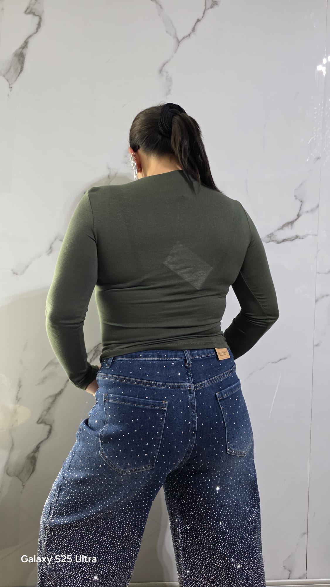 Maglia Semi-Transparente Aderente per Donna - T-Shirt con Design Elegante e Comfortabile - Perfetta per Look Casual e Stili Moderni