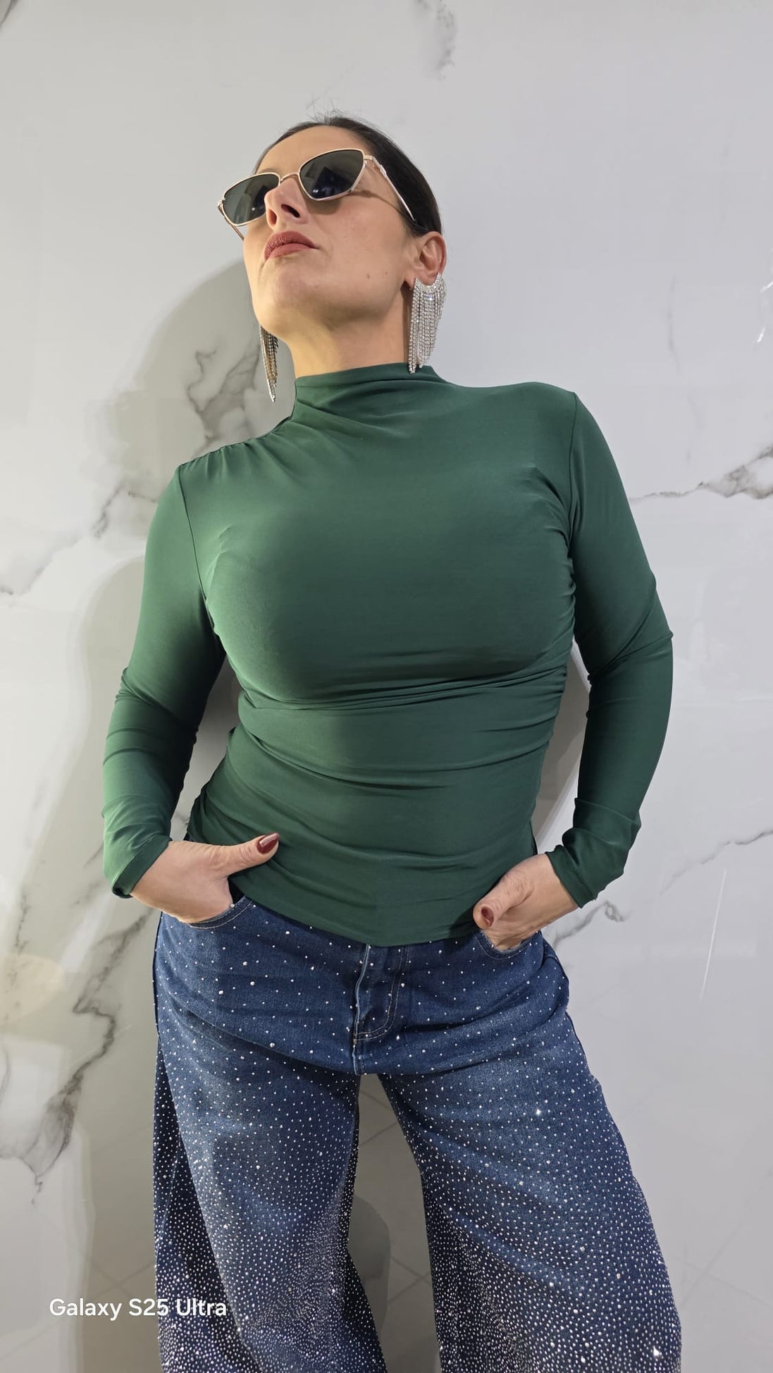 Maglia Verde Lunga Manica con Design Ruché per un Look Elegante e Comfortabile