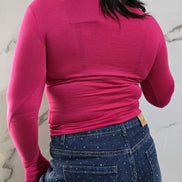 T-shirt Semplice Aderente in Rosso con Maniche Lunghe e Taglio Adatto per un Look Moderno e Comfortabile