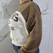 Hawkins Spirit Felpa Donna Awkins Middle School 1983-2017 Nero Bianco Stile Casual Comfortabile con Logo Vintage per Fan della Cultura Pop Design Unico Sportivo