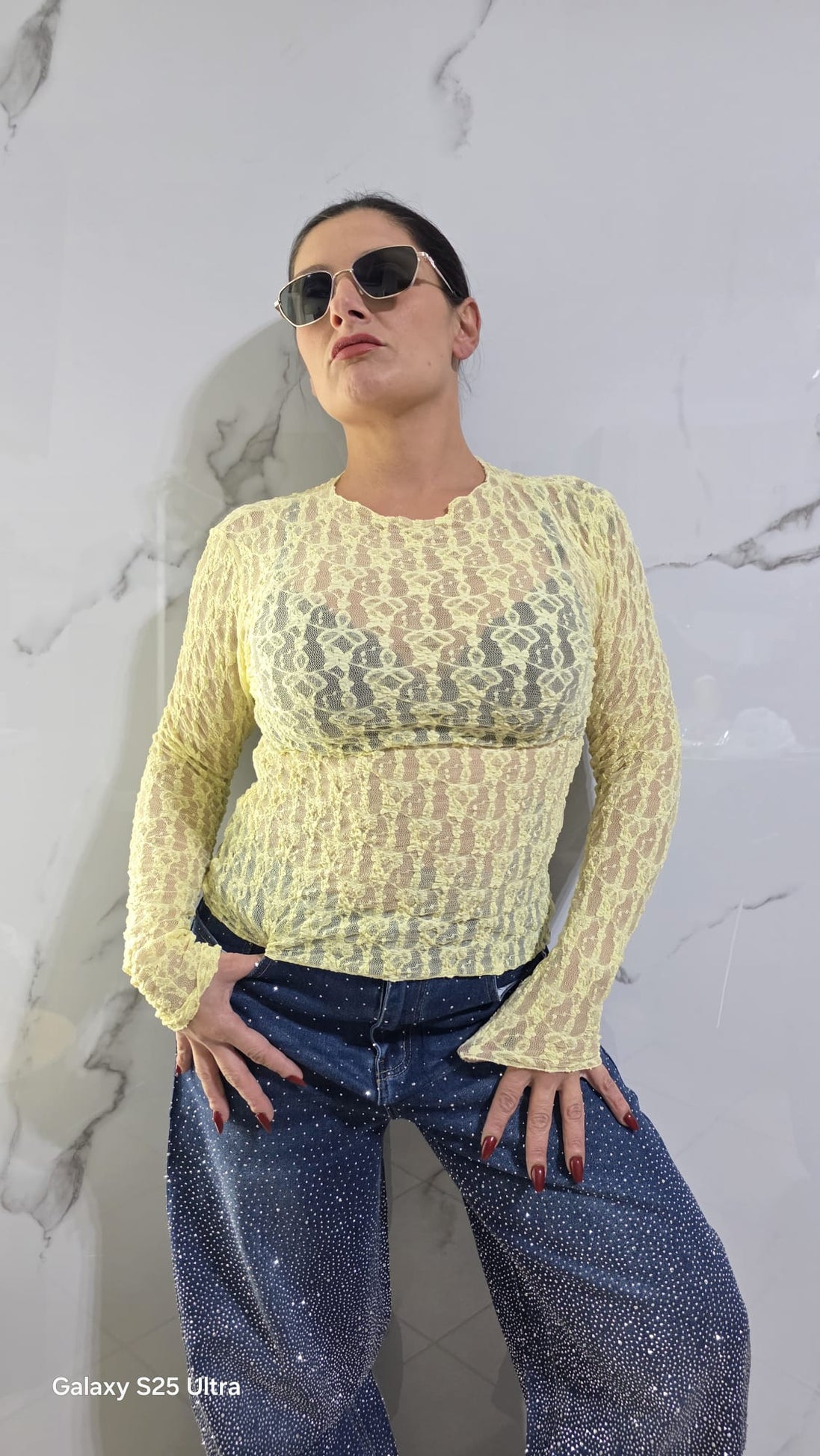 Maglia in Pizzo Blu Scuro con Maniche Lunghe per Donna Elegante