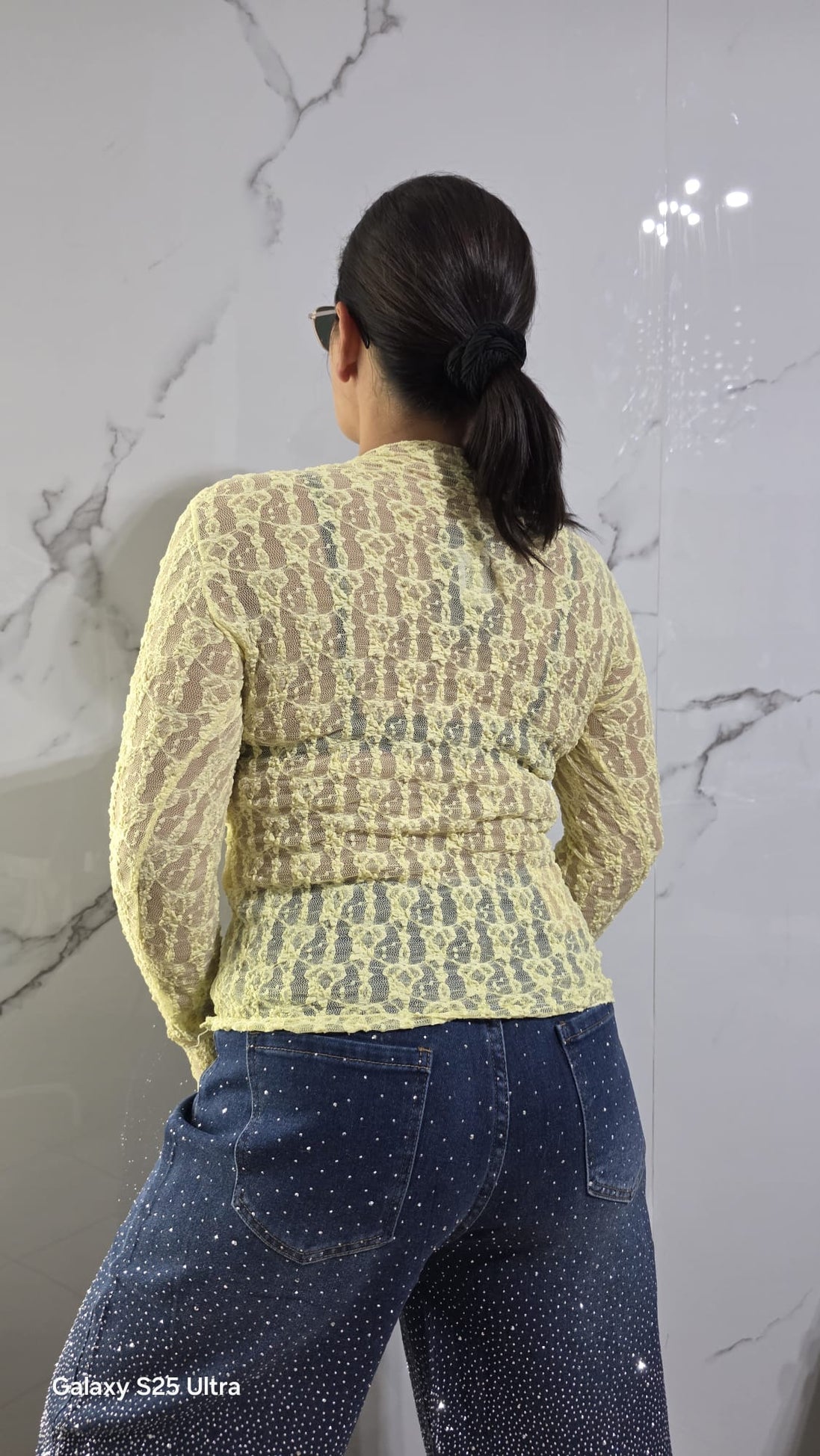 Maglia in Pizzo Blu Scuro con Maniche Lunghe per Donna Elegante