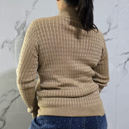 Maglione Donna in Tessuto a Coste Colore Beige con Maniche Lunghe e Collo Alto per un Look Elegante e Comfortevole