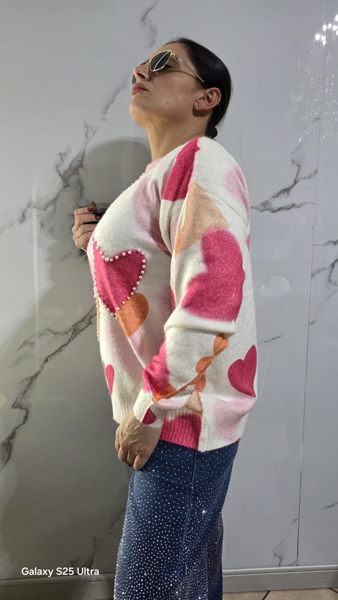 Maglione Donna con Cuori Colorati in Rosa e Arancione Stile Casual e Comodo per Ogni Giorno