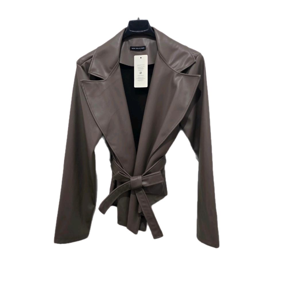Giacca Chic con Cintura e Collo Scollo in Rosa Pastello per Look Elegante e Moderno