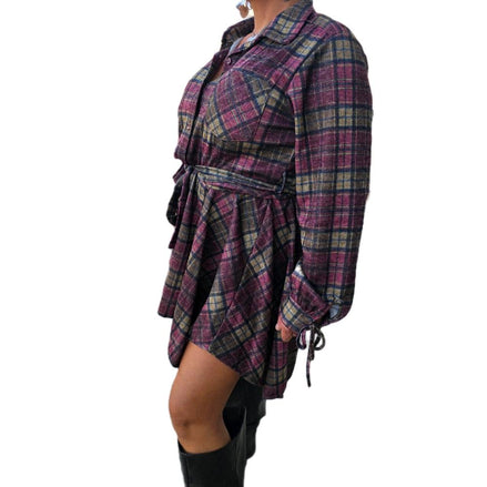 Vestitino a Camicia in Tessuto a Quadri con Cintura e Maniche Lunghe per un Look Elegante e Comfortabile