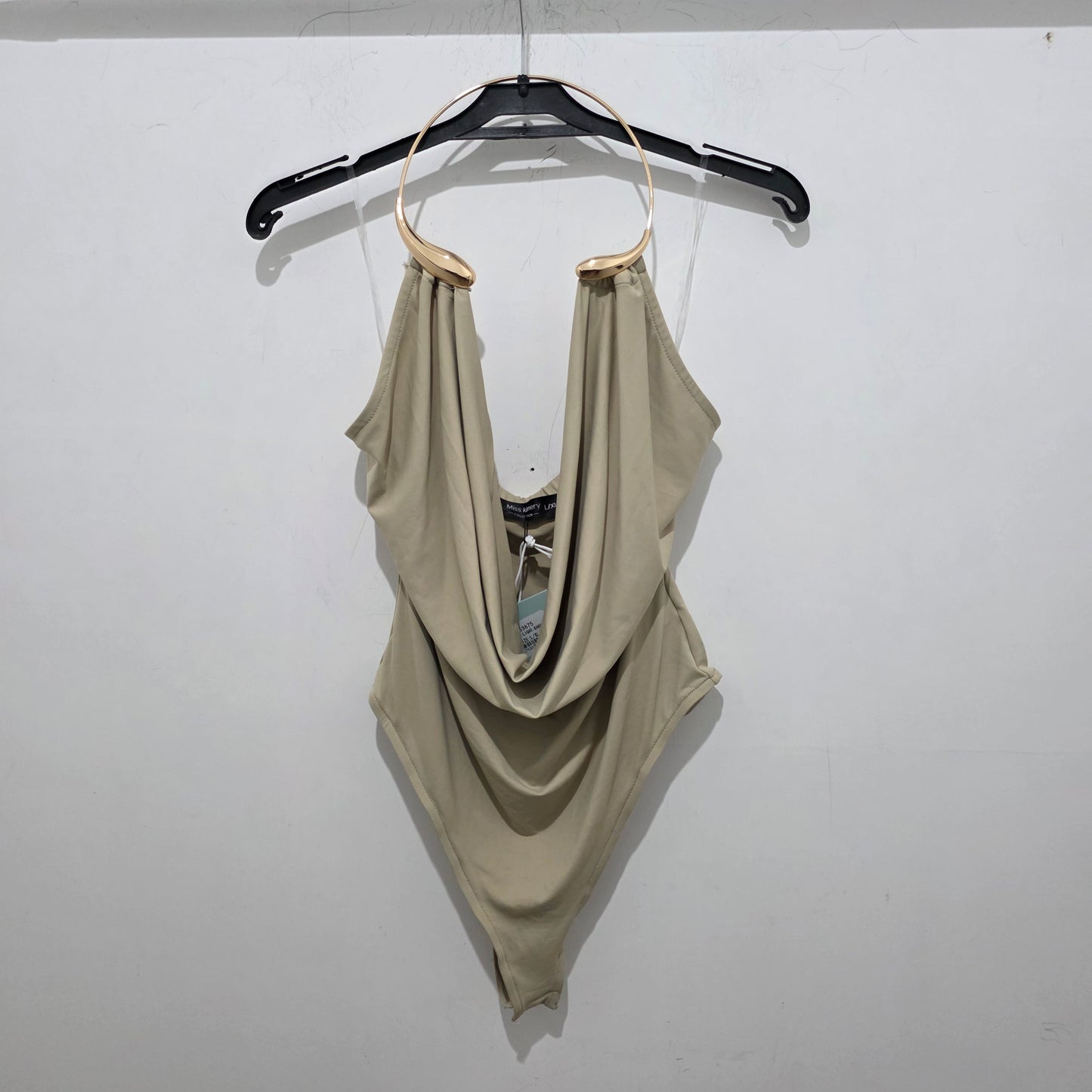 Top Senza Maniche Donna in Cotone Marrone con Collo a V e Dettagli 