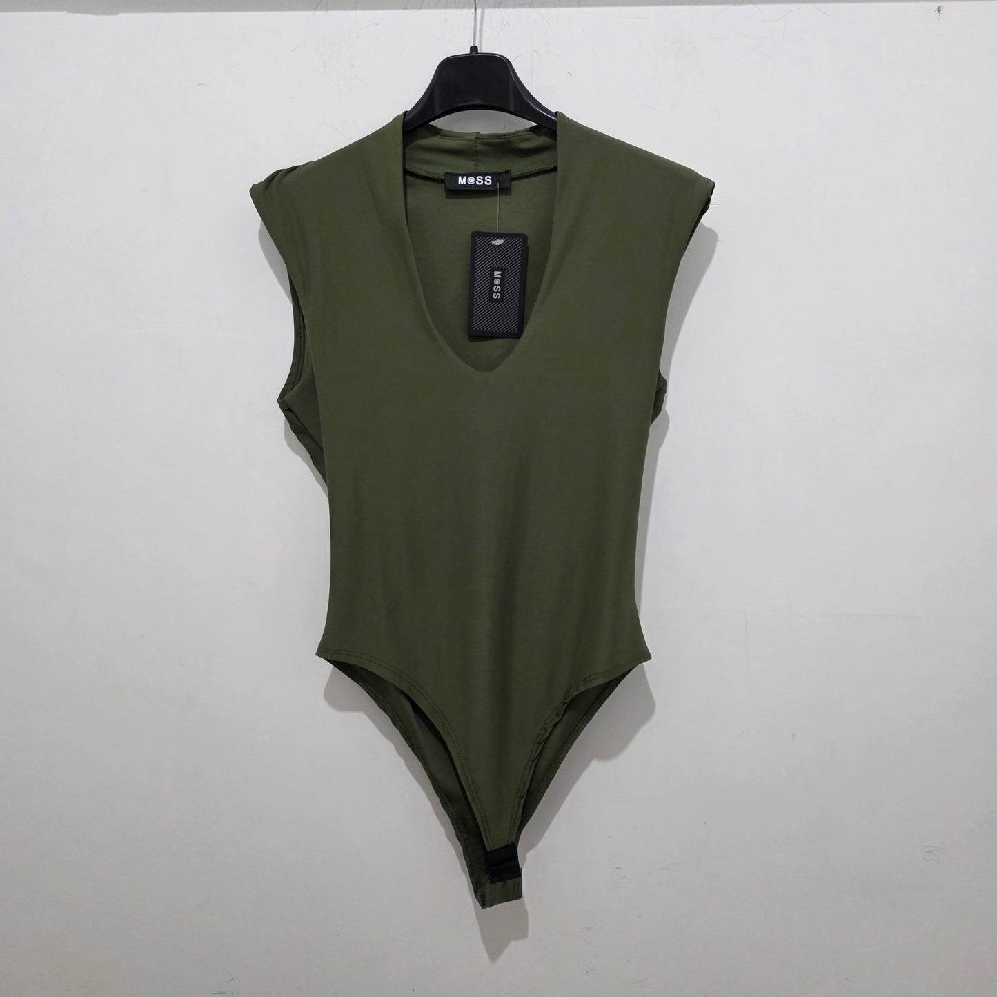 Body Chic con Scollo V e Maniche Drappeggiate