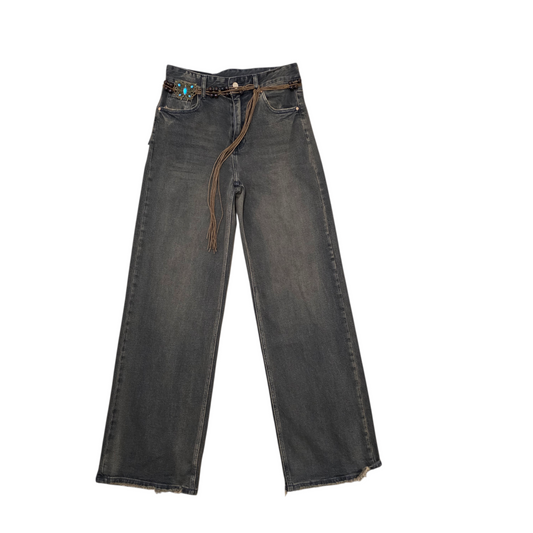 Jeans Chic "Western Vibes " con Cintura Intrecciata e Dettagli in Pelle per un Look Western Elegante
