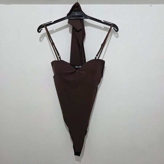 Body con Scollatura Aderente e Spalline Sottili in Tessuto Elastico 