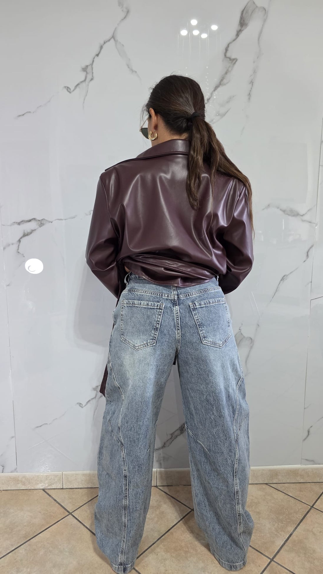 Giacca Chic con Cintura e Collo Scollo in Rosa Pastello per Look Elegante e Moderno
