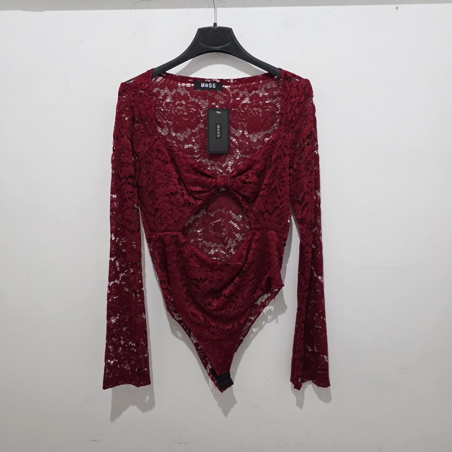 Body in Pizzo con Nodo e Dettaglio Cut-Out