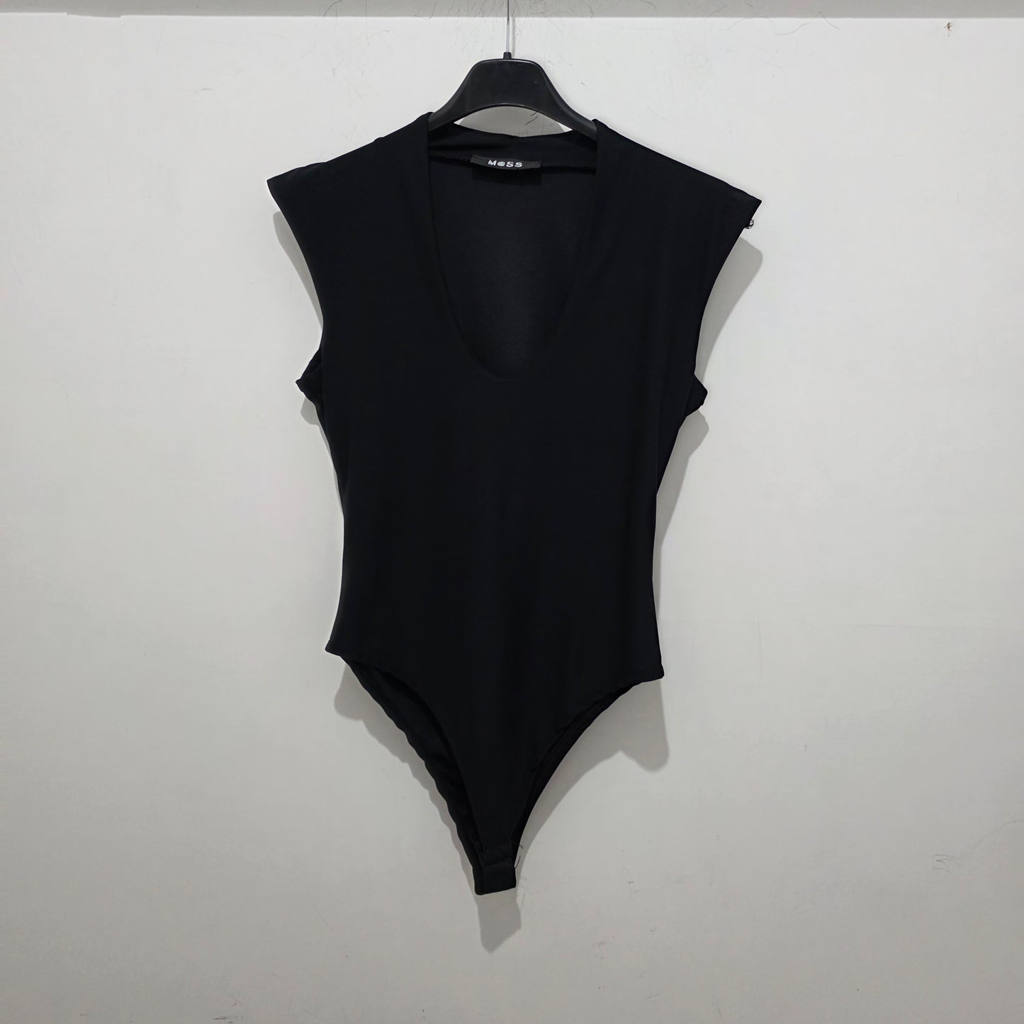 Body Chic con Scollo V e Maniche Drappeggiate
