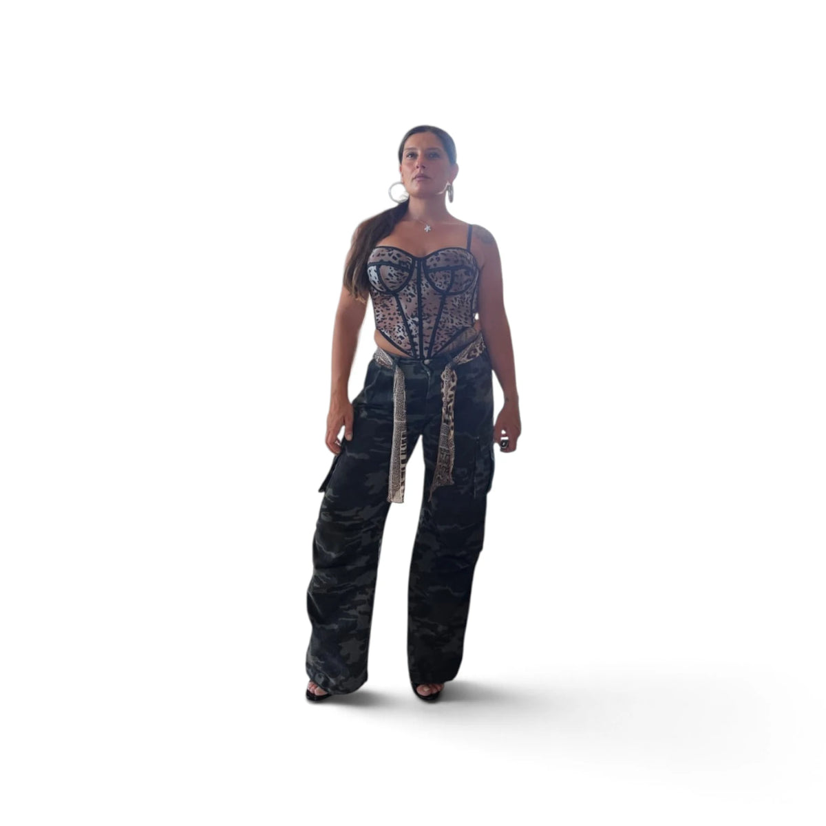 Jeans Militare in Stile Camouflage con Cintura Leopardata per Look Casual e Fashionabile Design Unico e Versatile