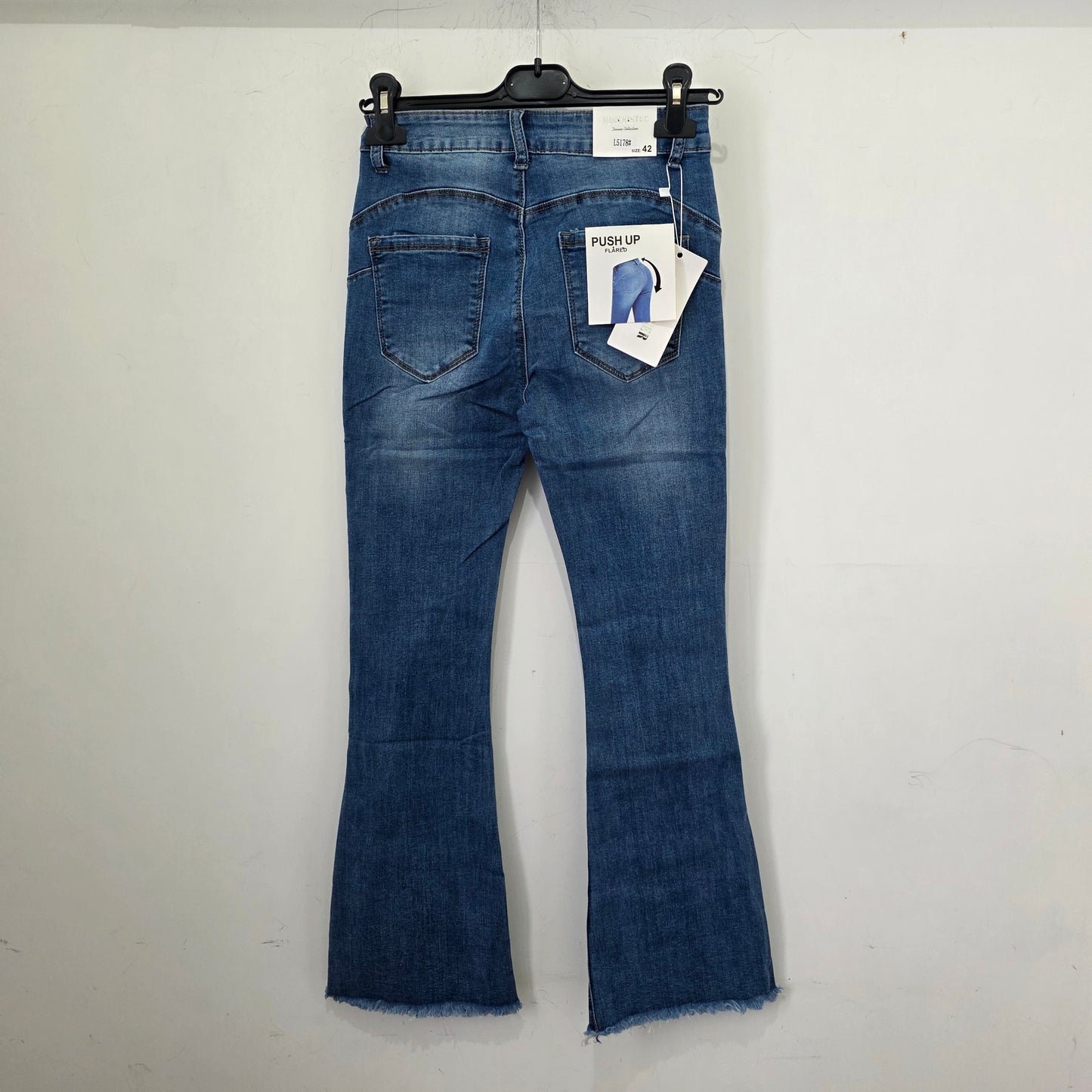 Jeans Flare Push-Up in Denim Blu per Donna con Taglio a Gamba Larga 
