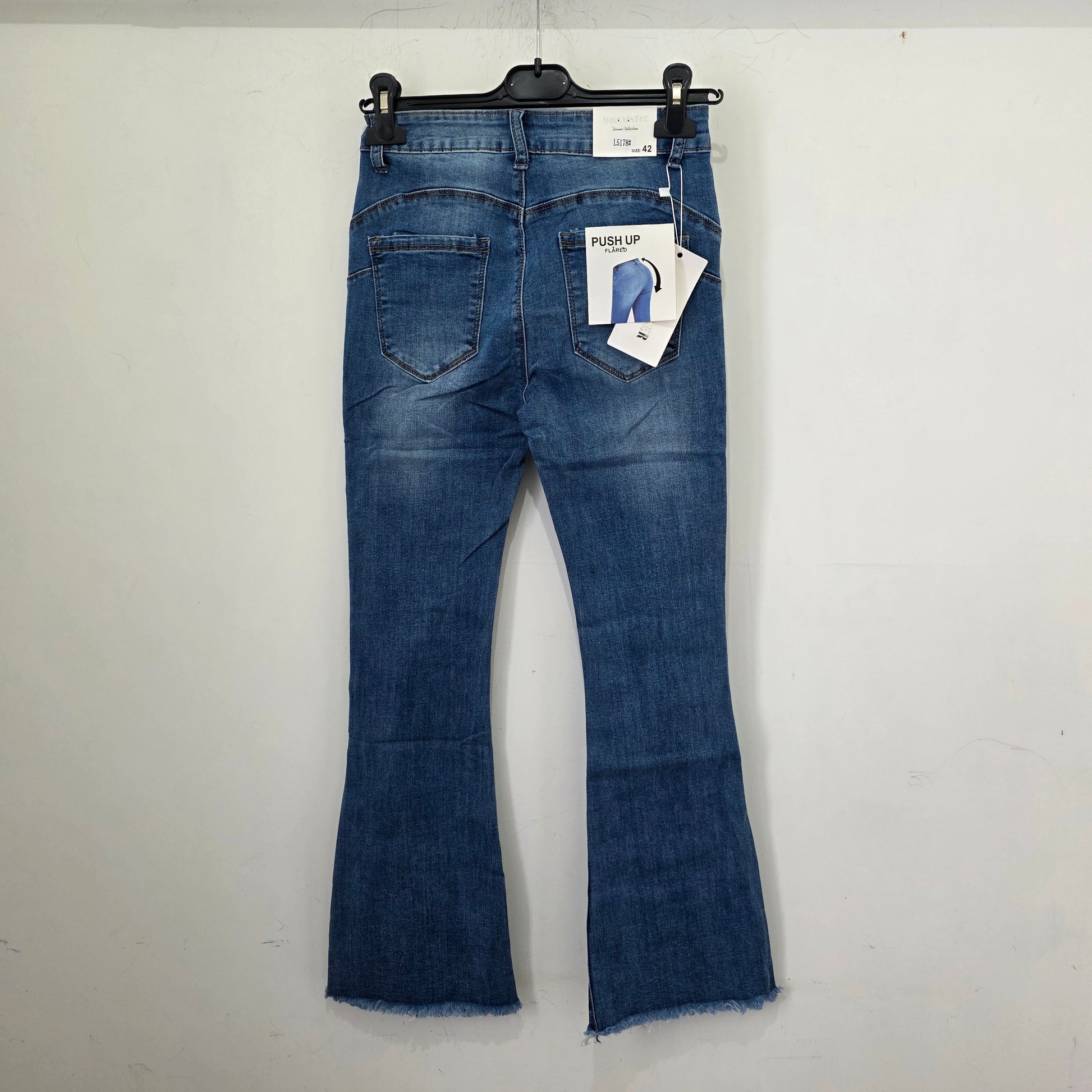 Jeans Flare Push-Up in Denim Blu per Donna con Taglio a Gamba Larga 