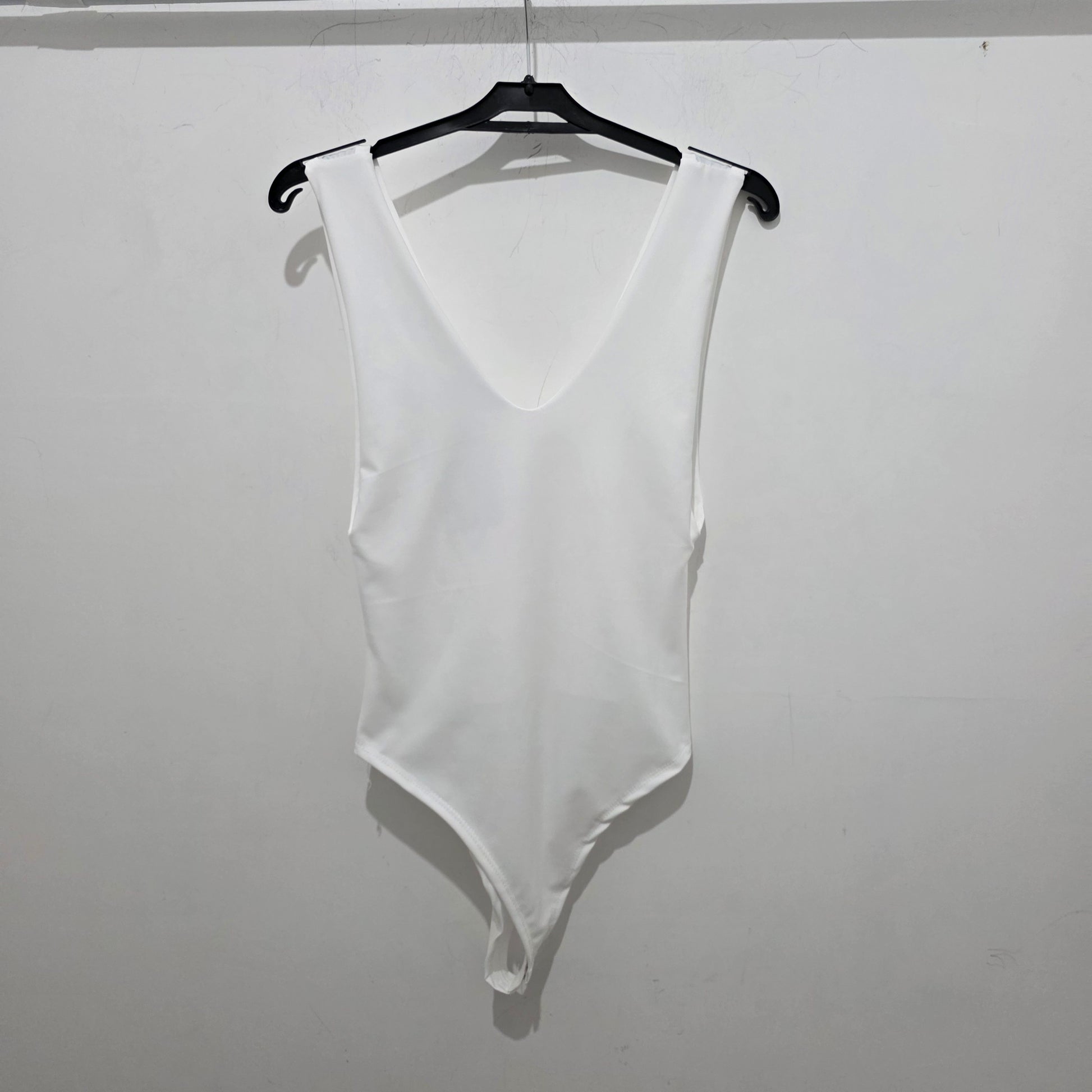 Body Scollo Profondo con Spalline Larghe in Giallo Chiaro per un Look 