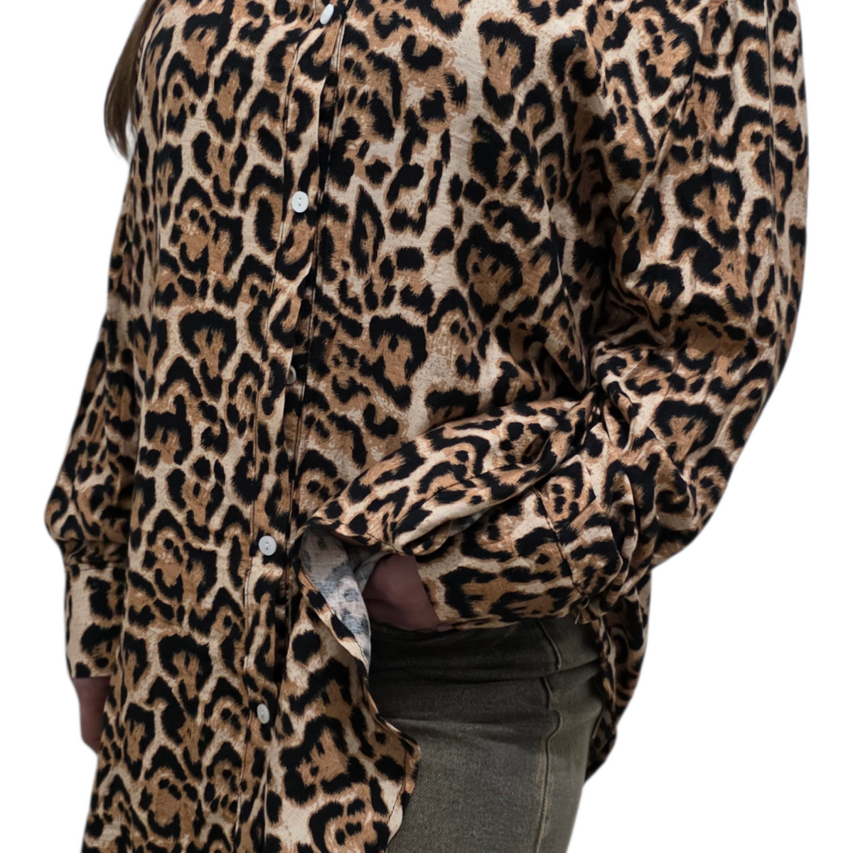 Camicia Leopardata Chic con Nodo