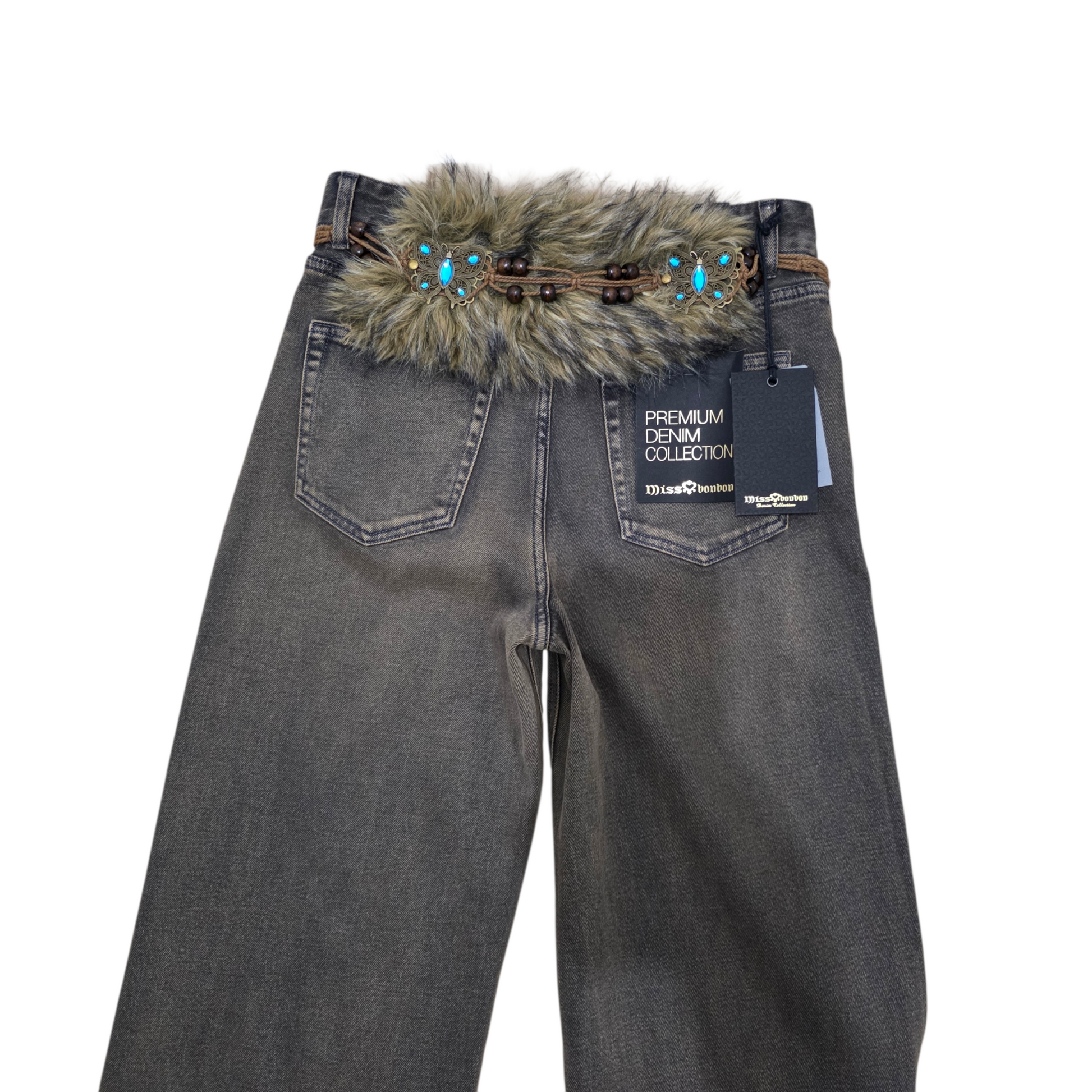 Jeans Chic "Western Vibes " con Cintura Intrecciata e Dettagli 